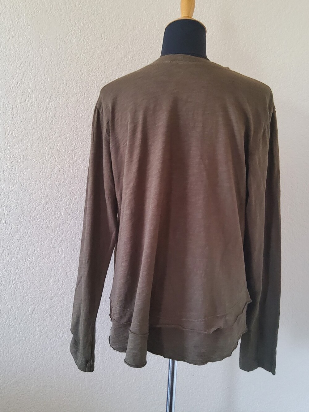 NWOT Wilt Brown Cotton Long Sleeve Ruffle Hem Tee L - Picture 4 of 9